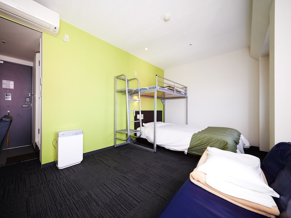 Triple Room, 3 Bedrooms, Non Smoking