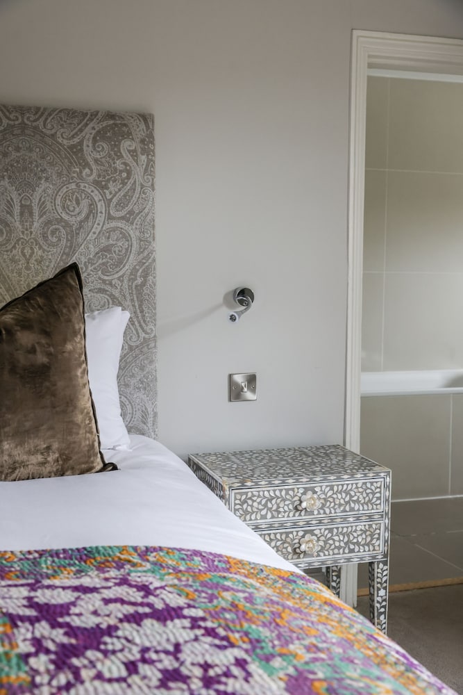 Deluxe Double Room, Ensuite photo 2