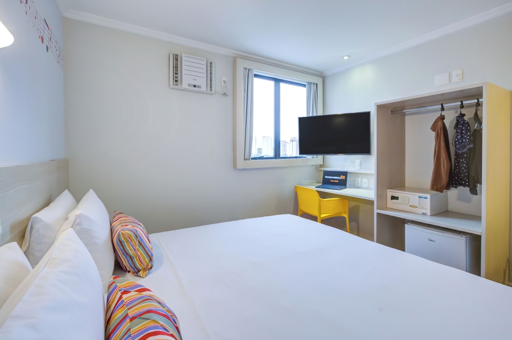 Standard Double Room - Photo 2