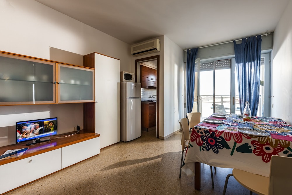 Apartment, 2 Bedrooms, Balcony