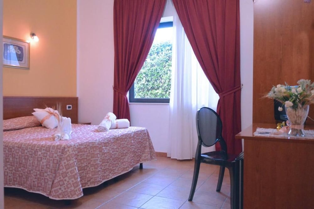 Double or Twin Room photo 1