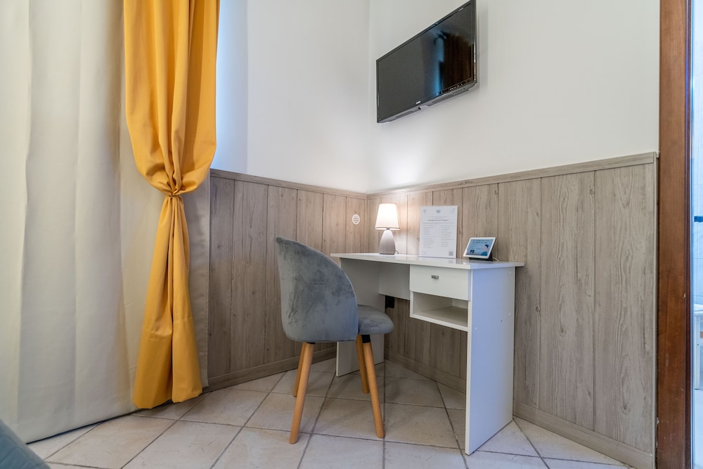 Comfort Room, Non Smoking, Ensuite - Photo 7