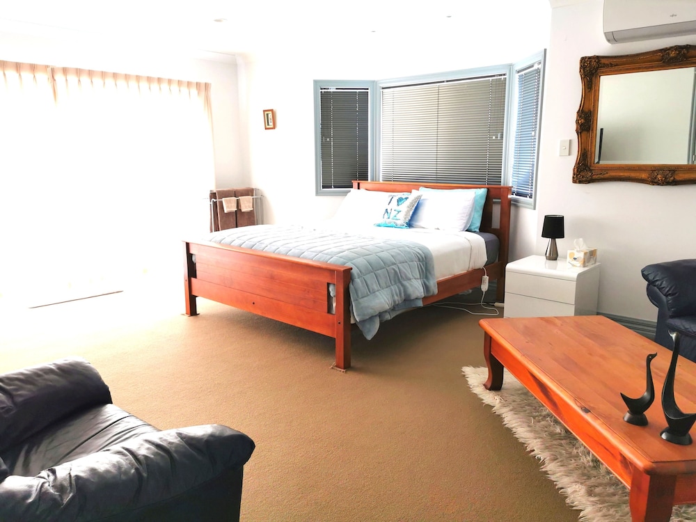 Executive Room, 1 Bedroom, Courtyard View, Courtyard Area, photo 6
