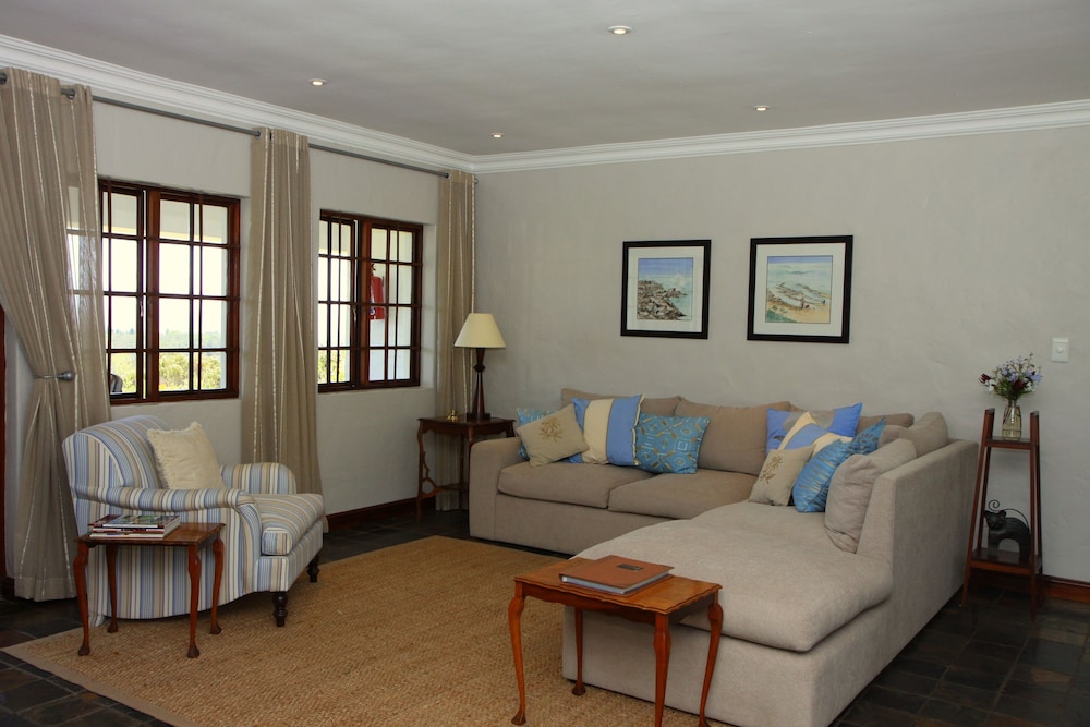 Cottage, Garden Area (5 Sleeper) - Photo 3
