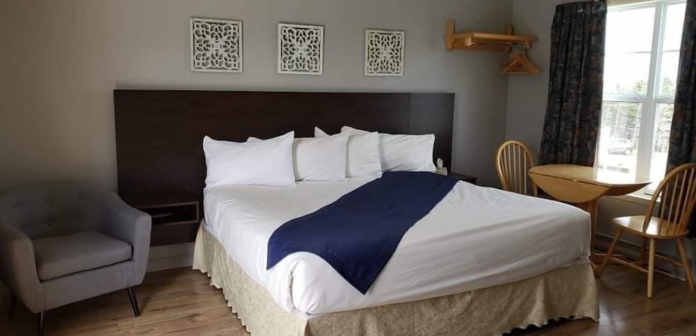 Standard Room, 1 Queen Bed photo 1