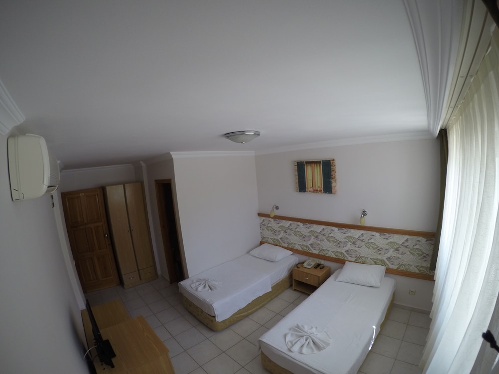 Standard Double or Twin Room, Garden View photo 3