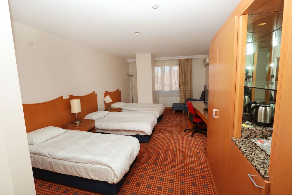 Standard Triple Room photo 1