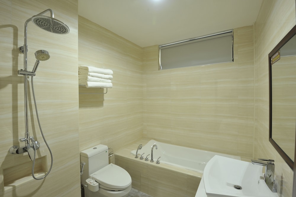 Family Suite - Photo 3