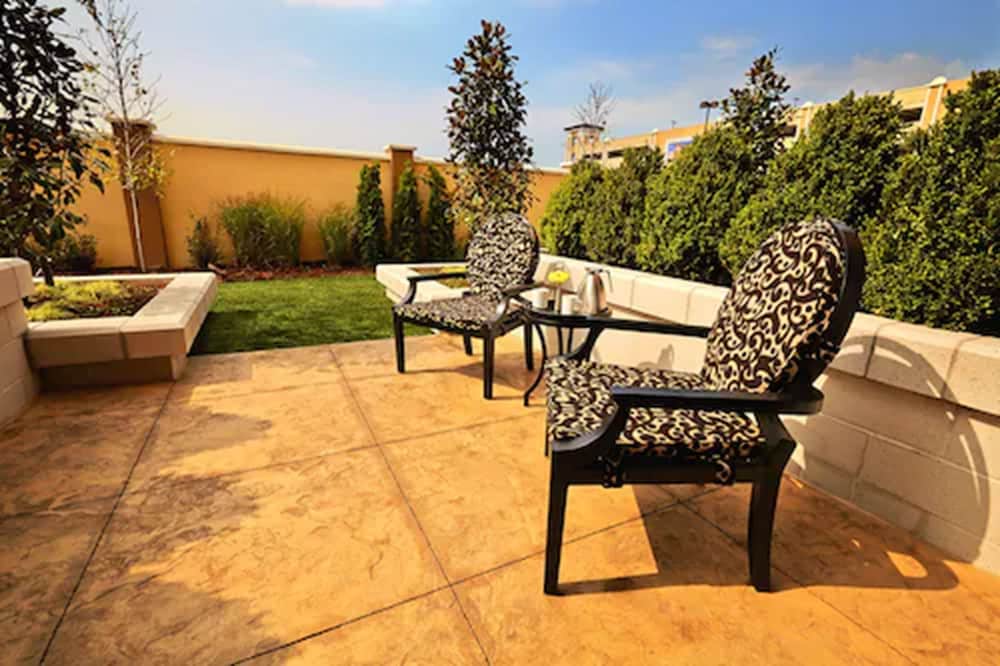 Luxury Patio Two Queen photo 3
