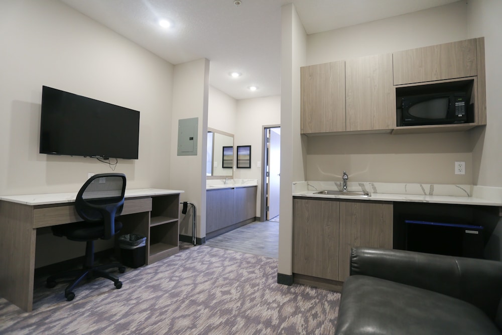 Suite, 2 Queen Beds, Non Smoking photo 3