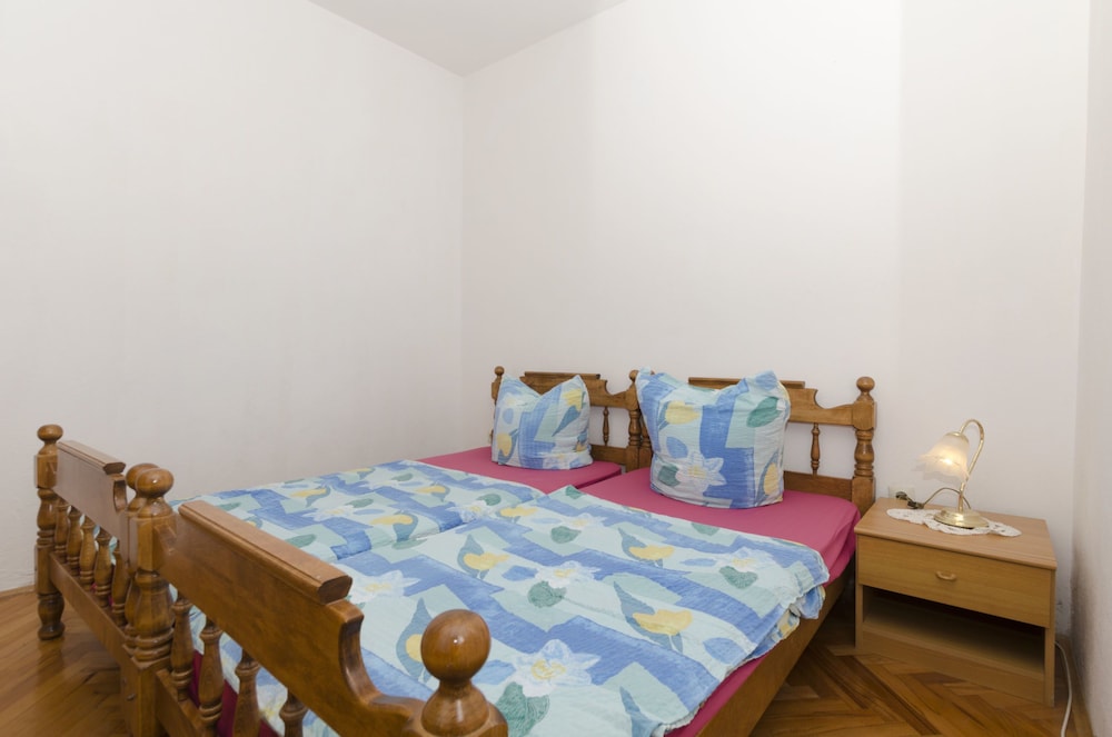 Apartment (A1)