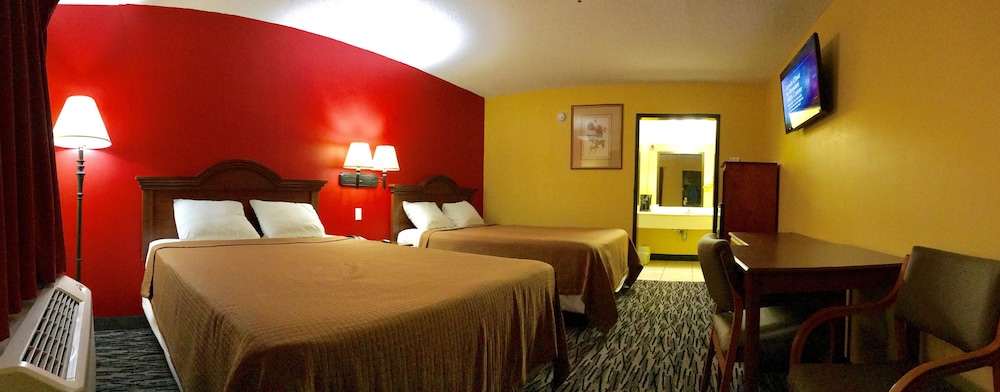 Room, 2 Queen Beds photo 1