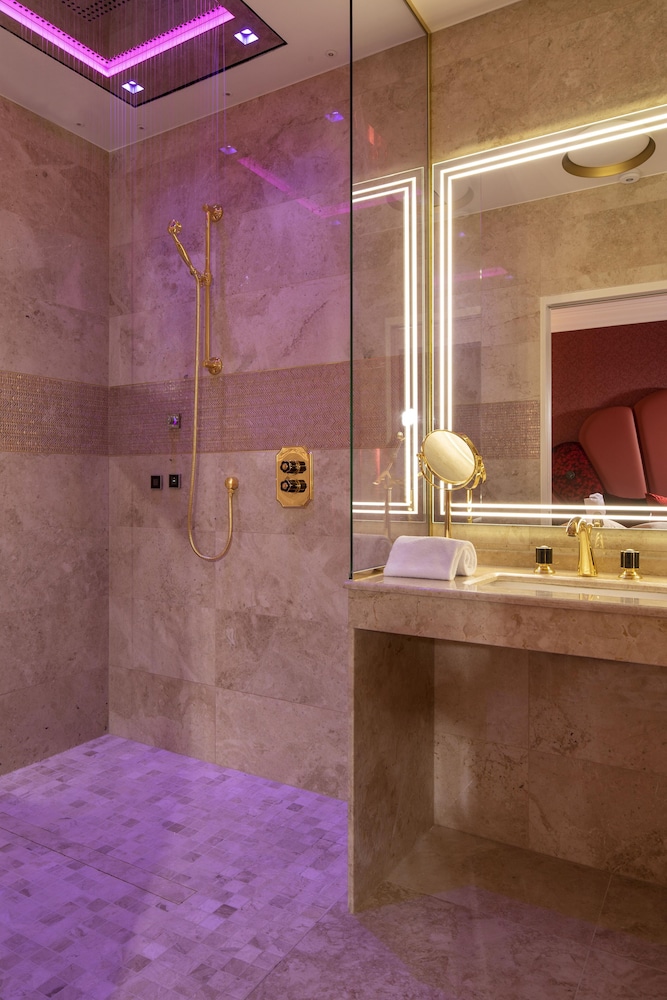 Executive Passion Room