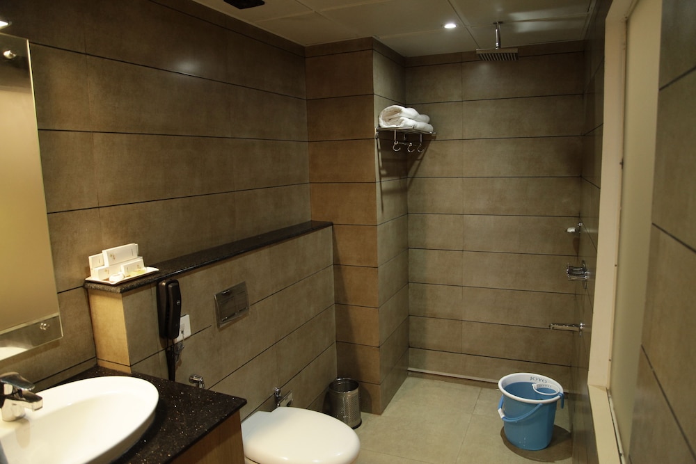 Honeymoon Suite, 1 King Bed photo 2