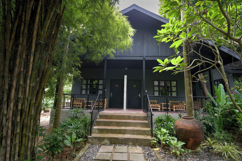 Garden Villa - Photo 2