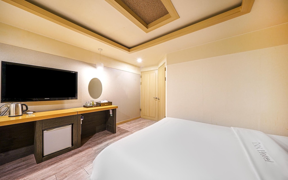 Room (Standard (Netflix Watcha TVing instal) - Photo 2