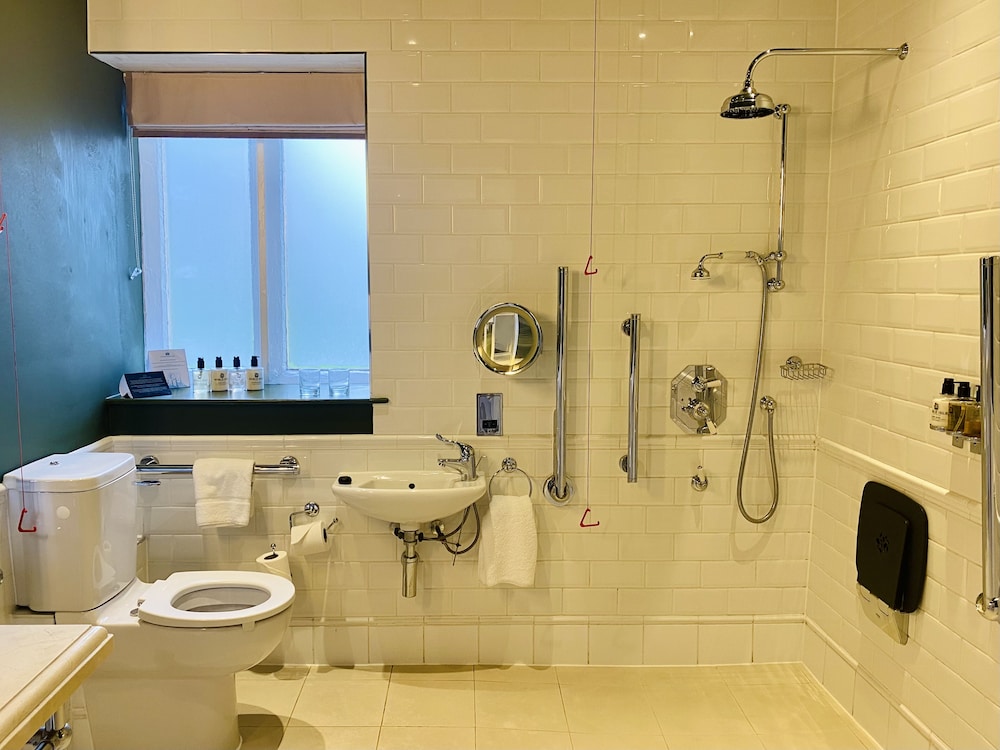 Traditional Room, Accessible - Photo 3