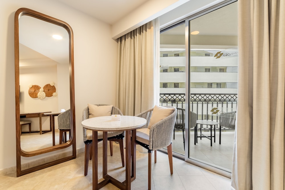 Deluxe Room Balcony photo 2