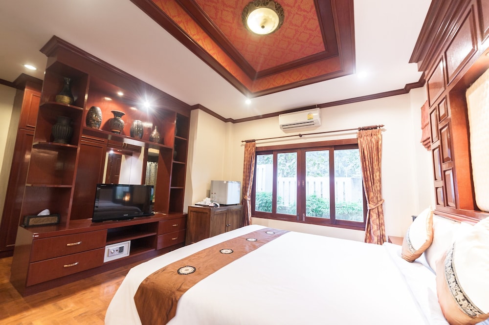 Family Villa, Private Pool - Photo 3