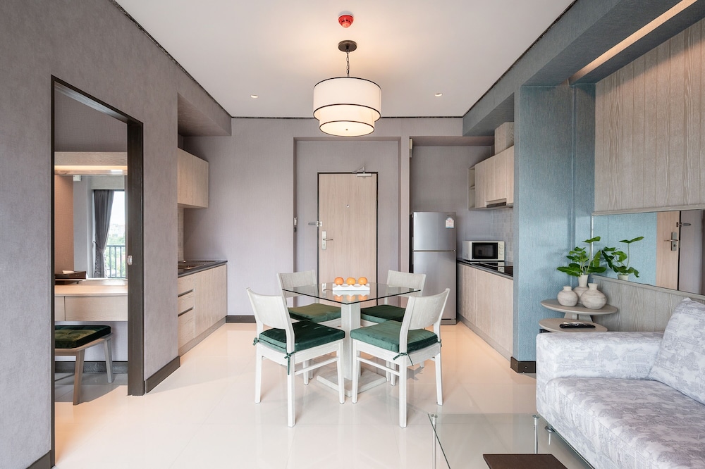 Suite, 1 Bedroom - Photo 4