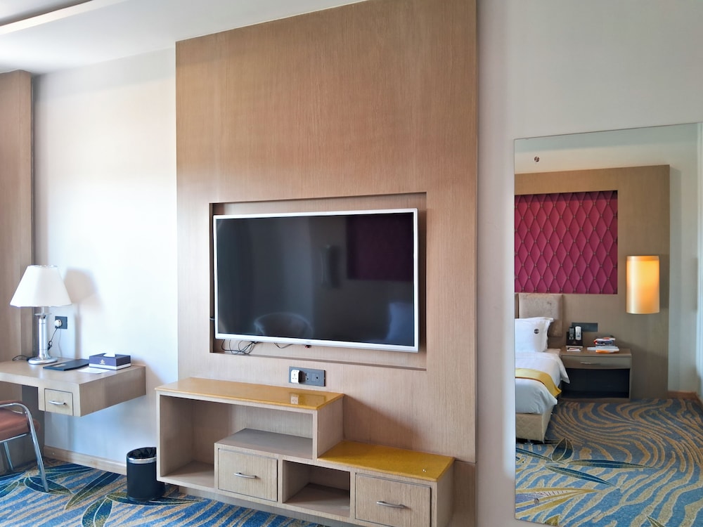 Deluxe Room, 1 Twin Bed, Balcony photo 3