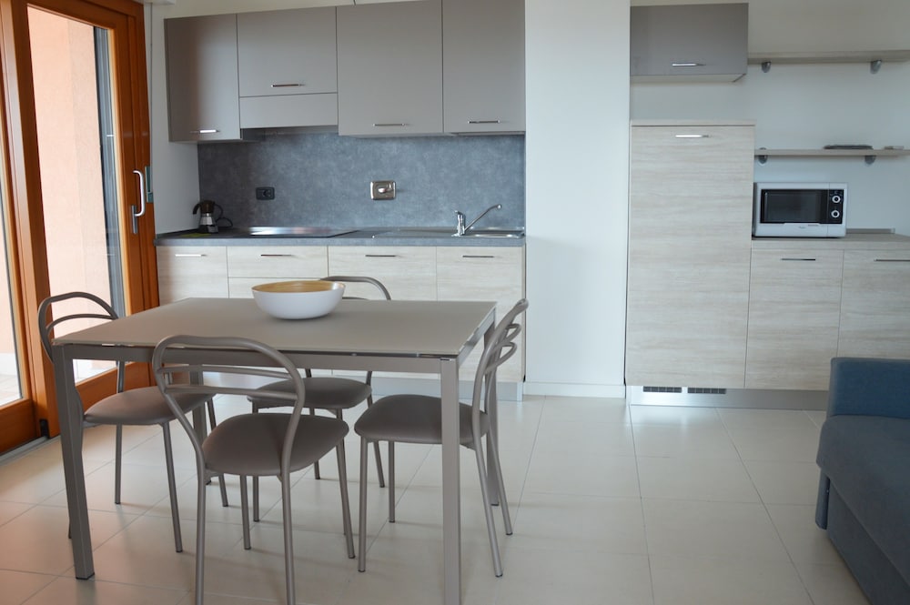 Panoramic Apartment, 2 Bedrooms, Lagoon View photo 3