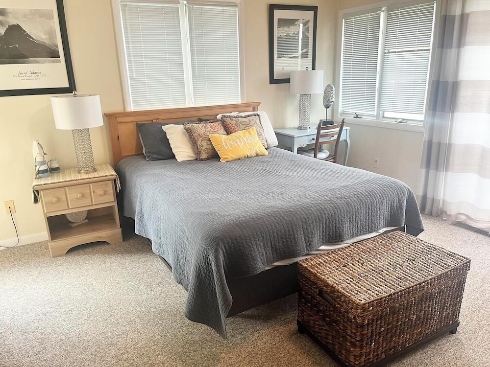 Townhome, Multiple Beds, Patio, Garden View photo 3