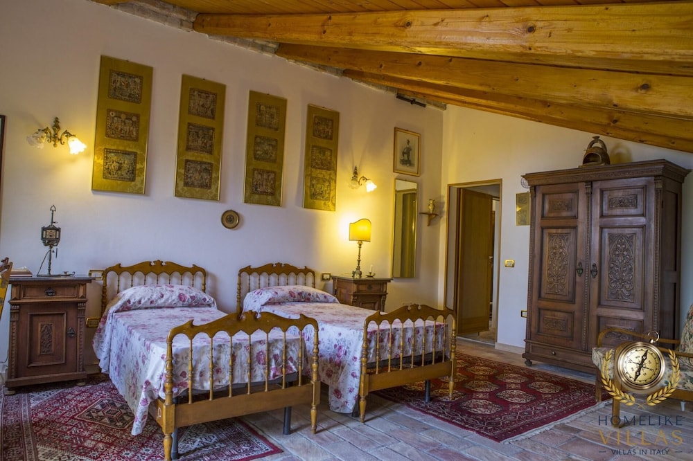 Villa (5 Bedrooms)