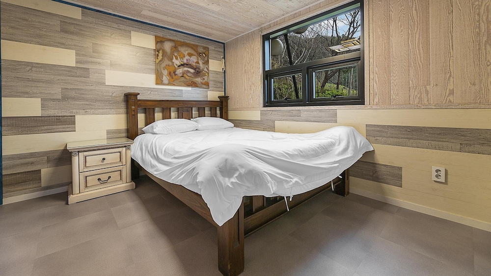 Basic Room, 2 Bedrooms (Singwandokchae (Poolvilla, Sauna)) photo 3