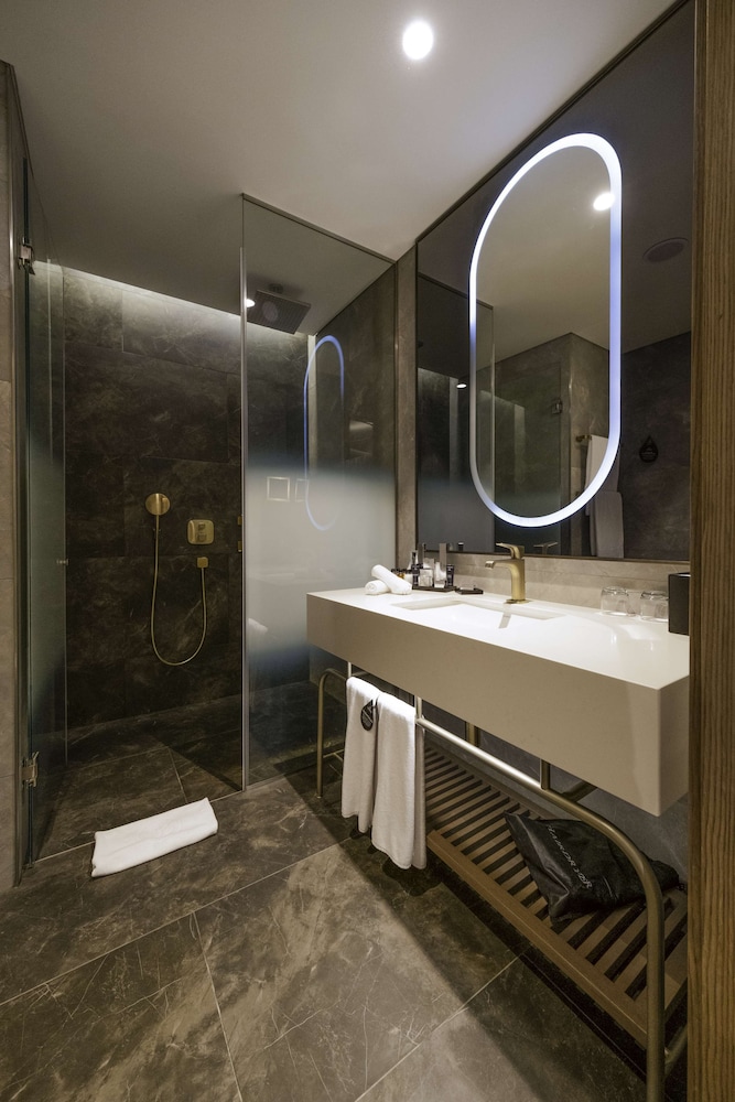 Room, City View (Collection) - Photo 7