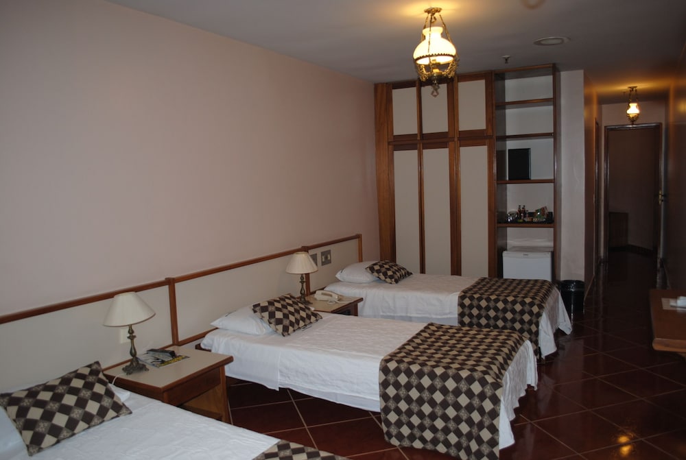 Family Quadruple Room - Photo 3