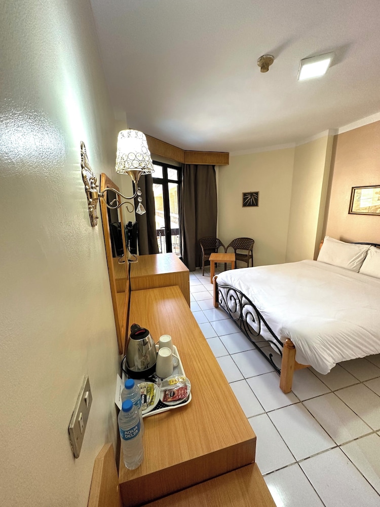 Deluxe Single Room photo 3