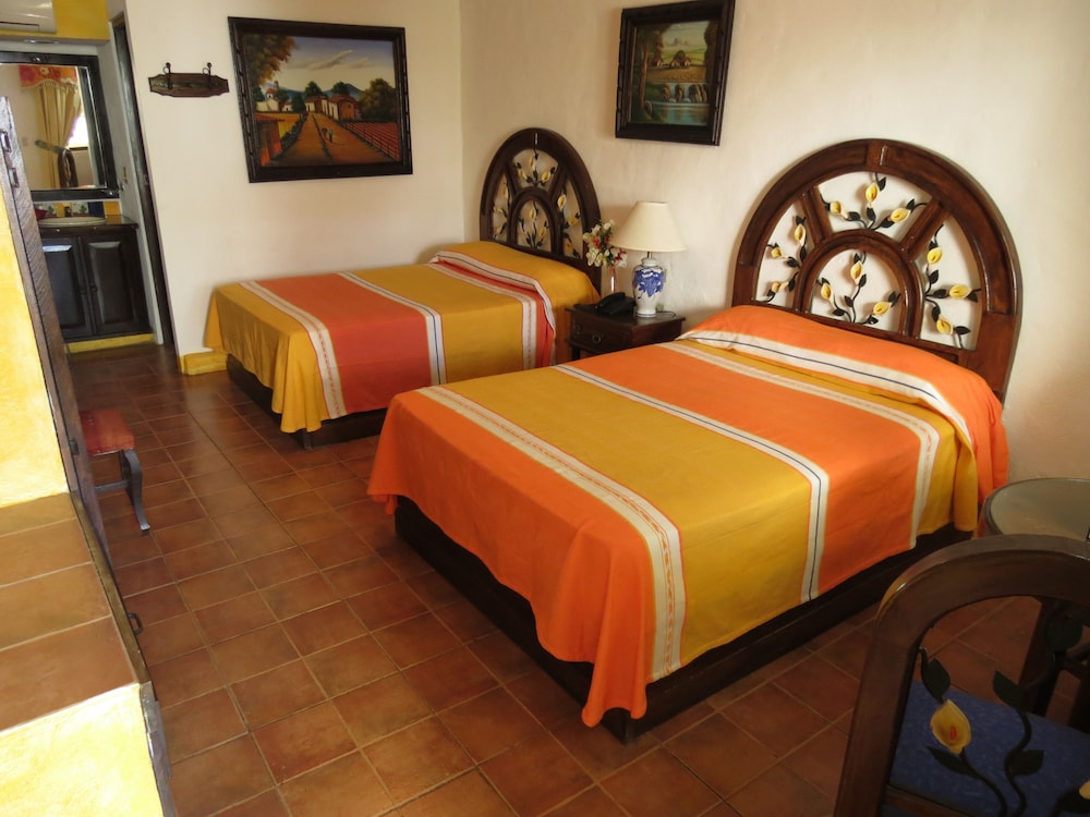 Standard Double Room, 2 Double Beds photo 2