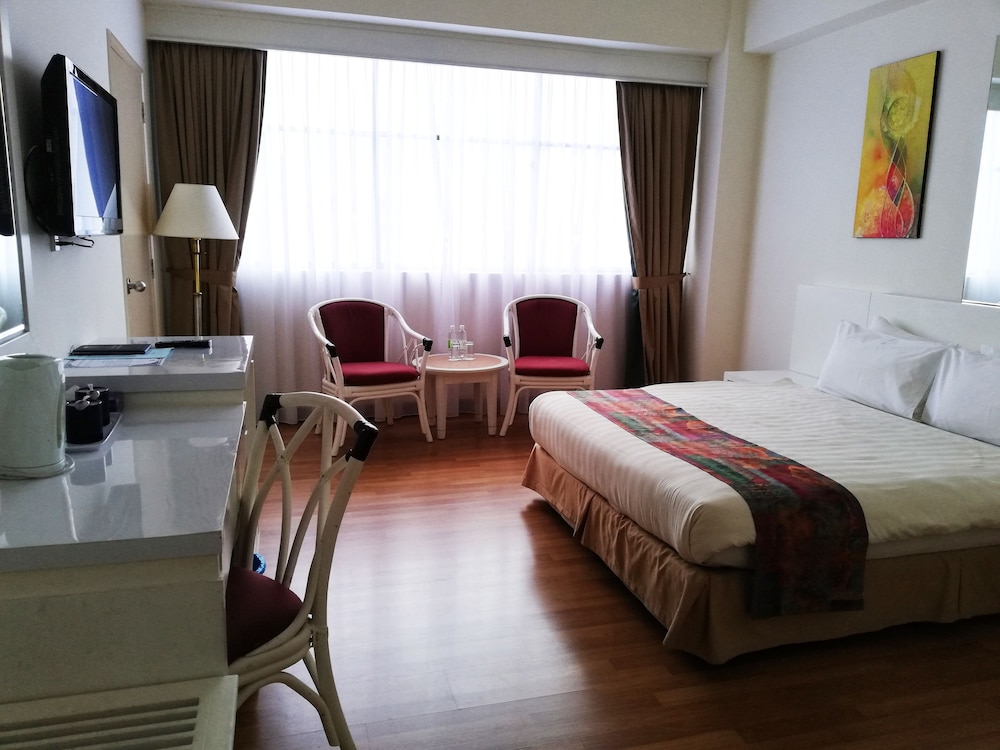 Deluxe Double or Twin Room photo 2