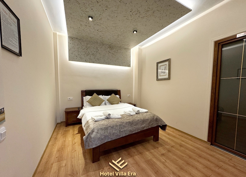 Traditional Room, Balcony, Pool View photo 1