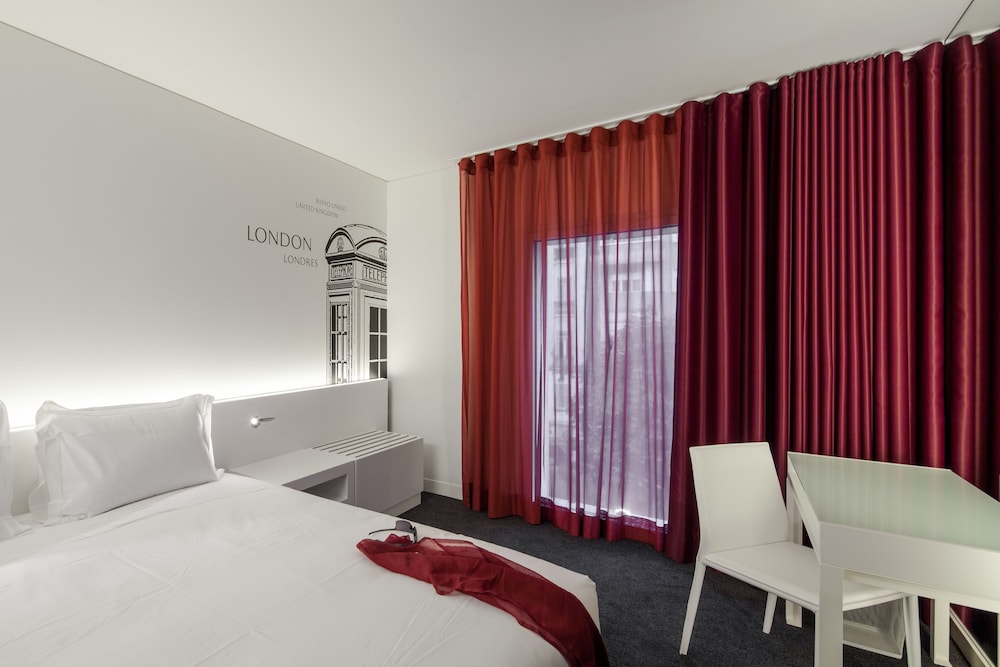 Available room