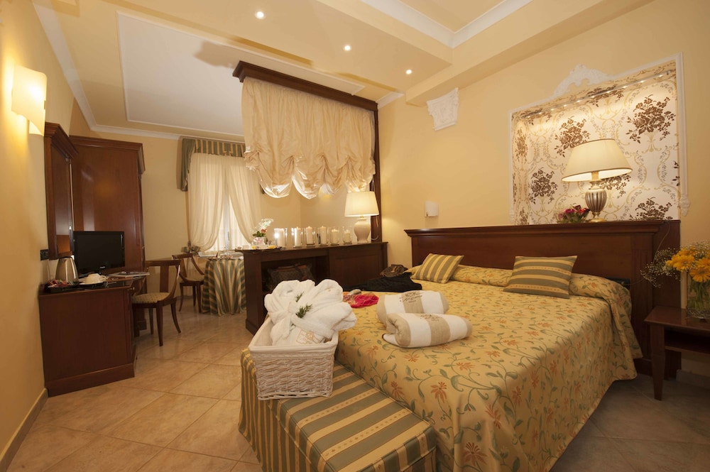 Comfort Suite photo 1