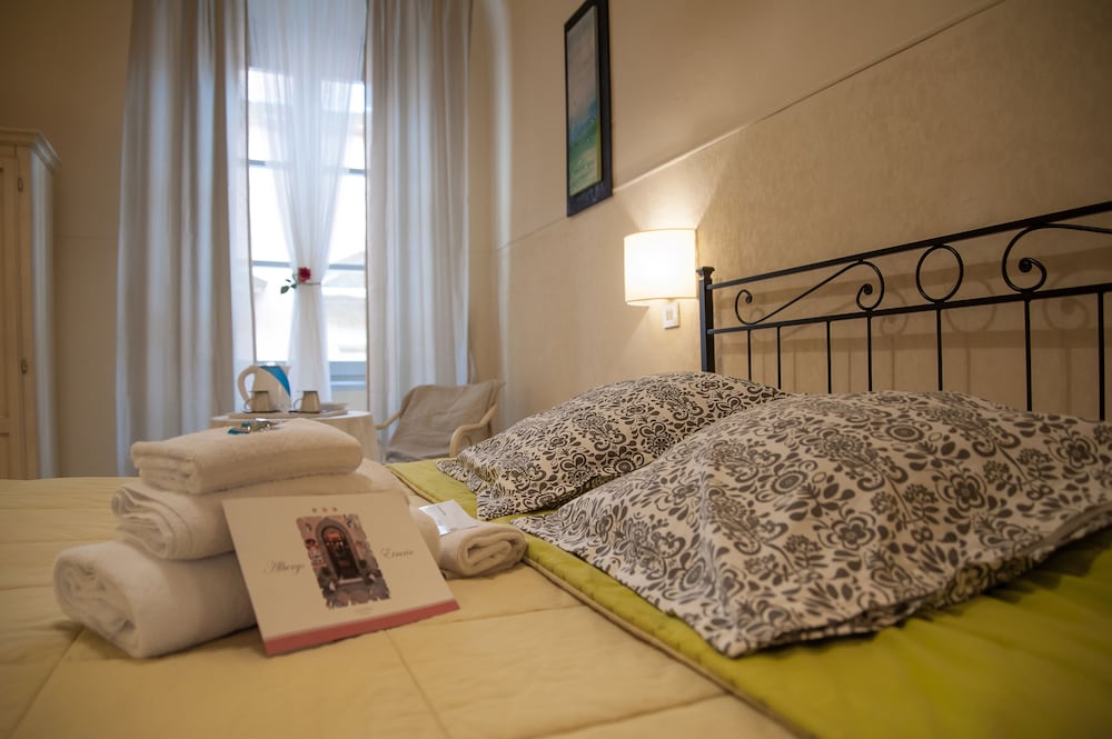 Standard Room - Photo 3