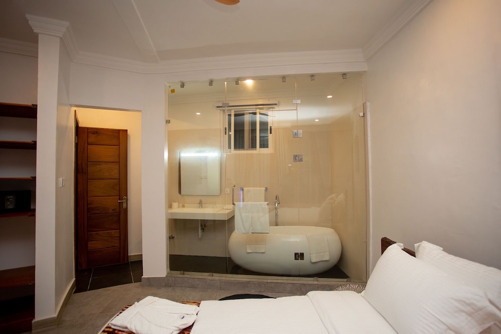 Family Suite - Photo 8