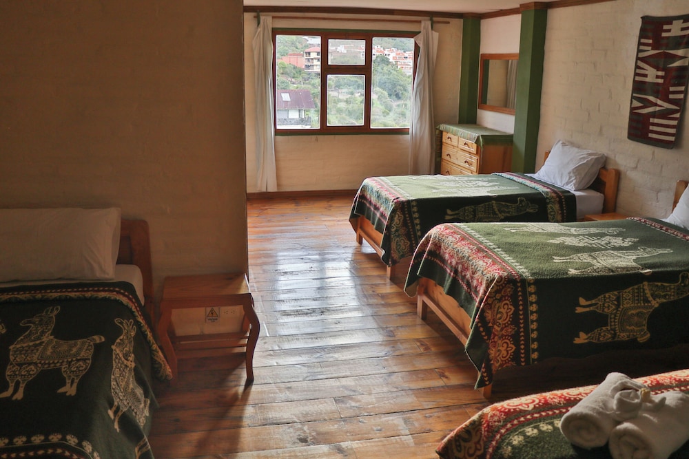 Family Room, 1 Bedroom, Private Bathroom, Mountain View photo 3