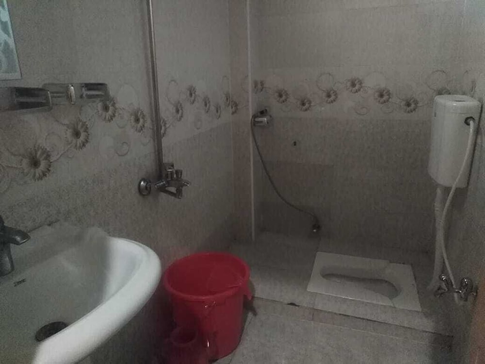 Standard Double or Twin Room photo 3