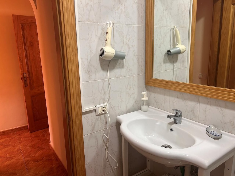 Family Apartment, 1 Bedroom, Kitchenette - Photo 10