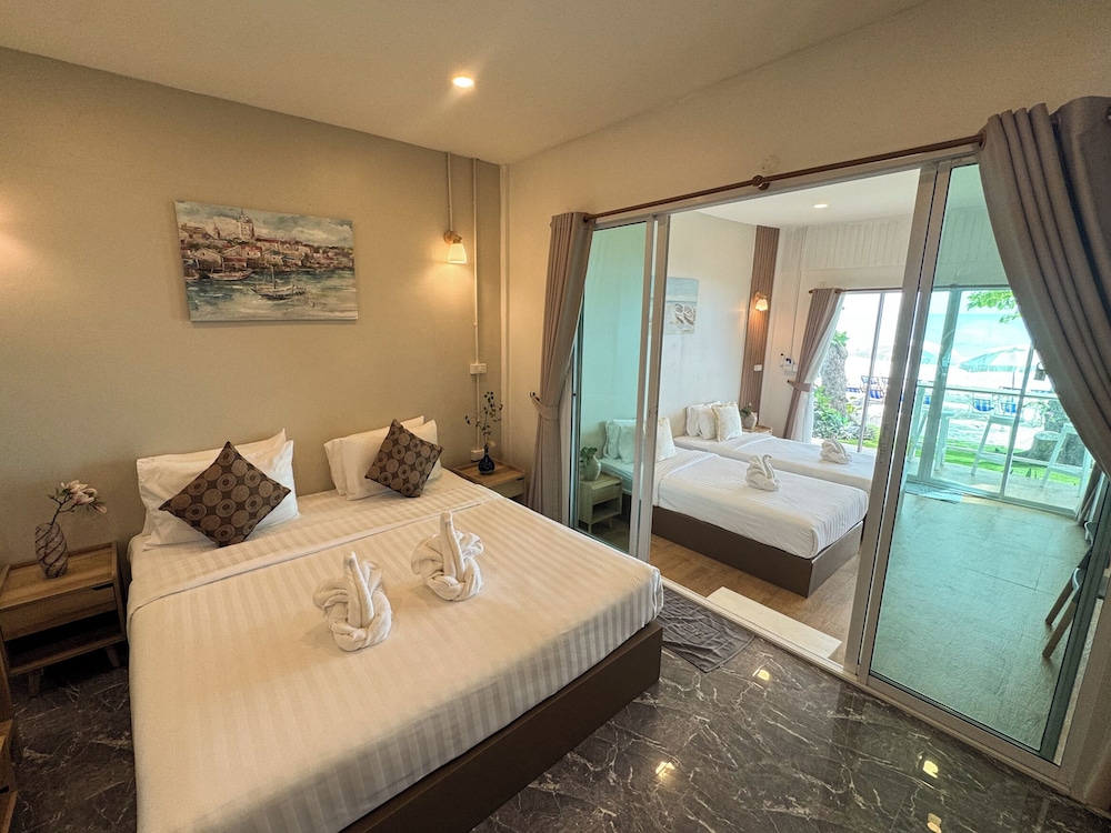 Family Quadruple Room, Balcony, Ocean View