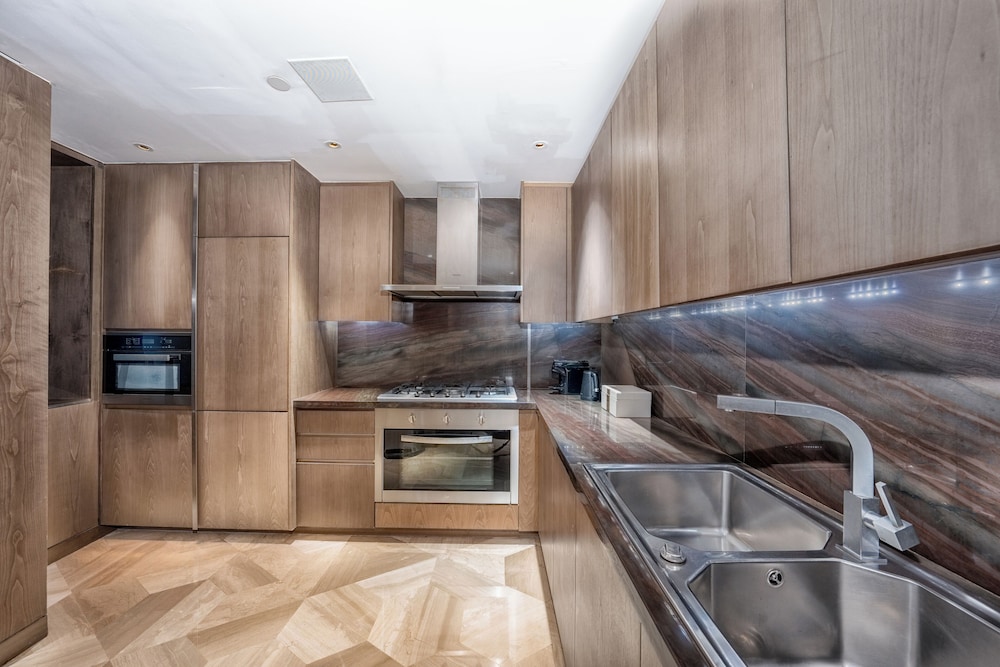 3 BED | Hotel Apartment thumbnail 6