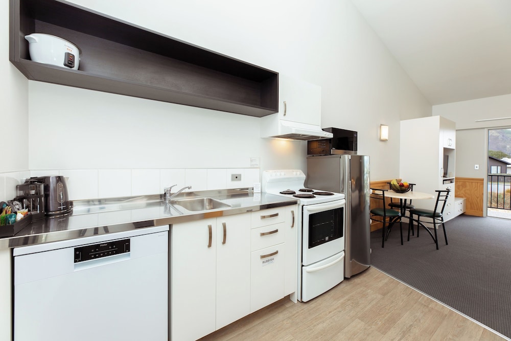 Studio Apartment photo 3