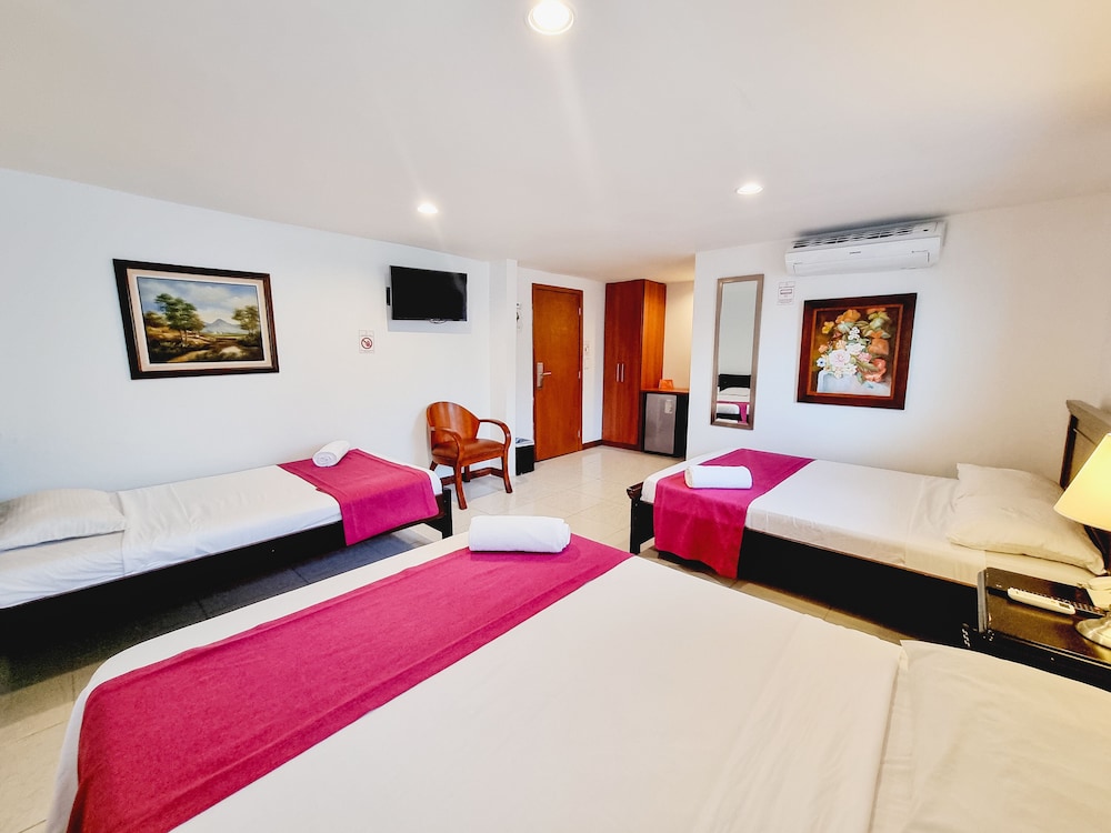 Comfort Quadruple Room