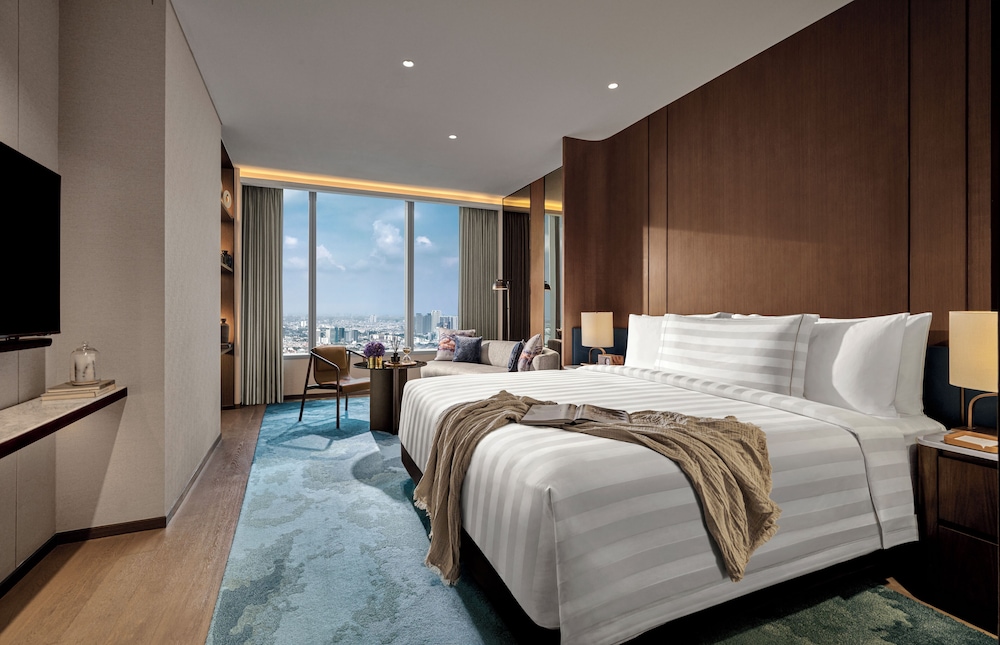 Executive King or Twin Room, Non Smoking photo 3