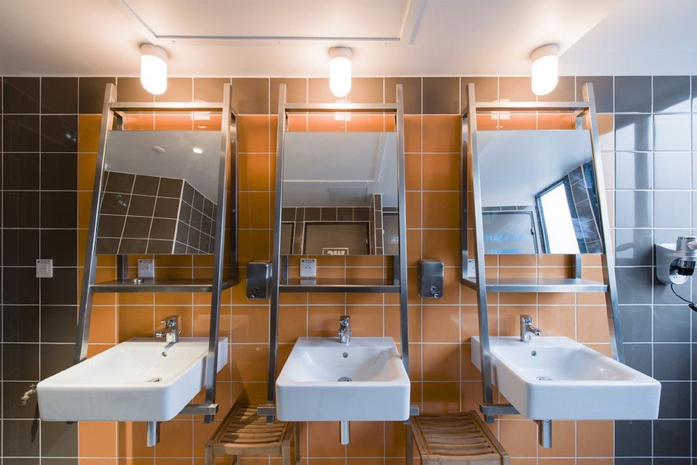 Room for 4 people with shared bathroom photo 3