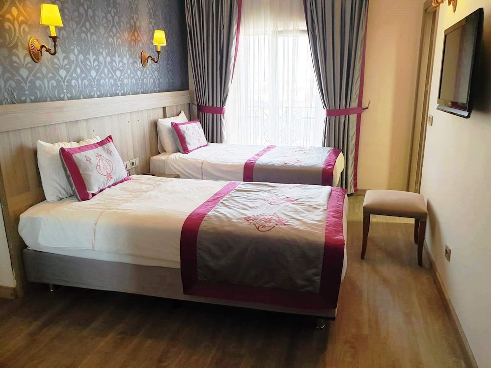 Family Room, Multiple Beds, Connecting Rooms photo 1