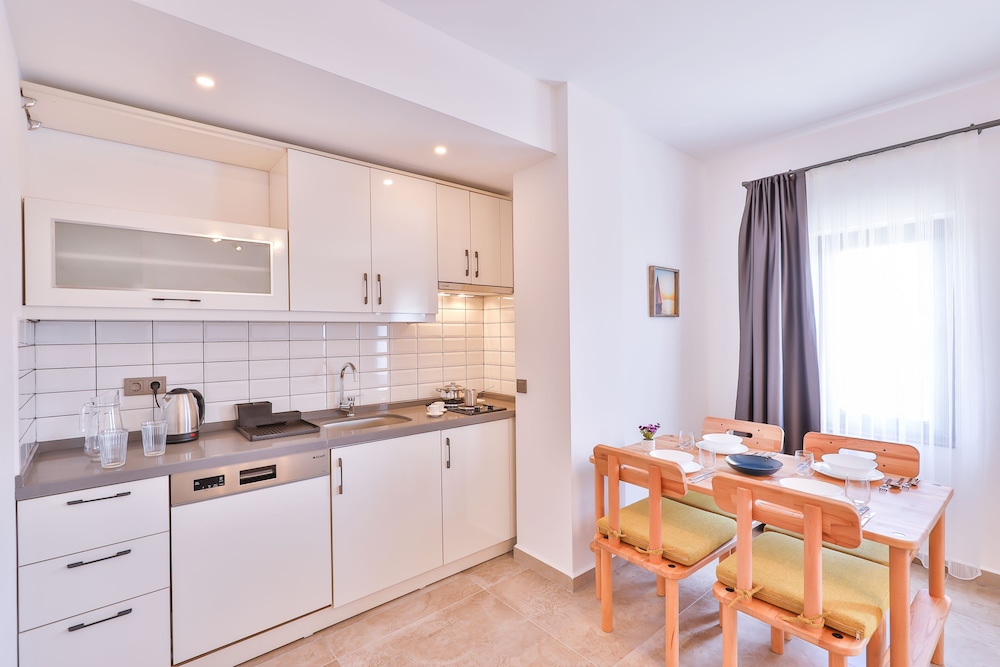 Family Suite - Photo 7